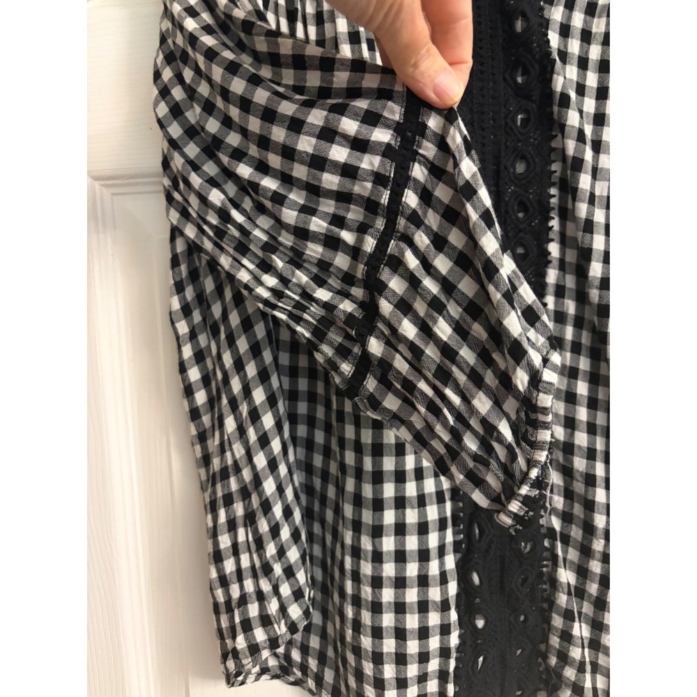 Studio Woman Gingham Lace Trim V-Neck Blouse Black White 1X SwingTop - Picture 2 of 8